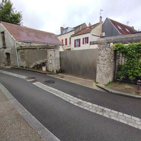 La Grenouillere Apartment Brie-Comte-Robert Luaran gambar